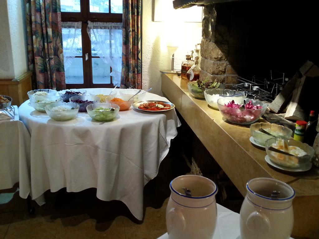Gasthaus Zur Sonne Aesch  Εξωτερικό φωτογραφία