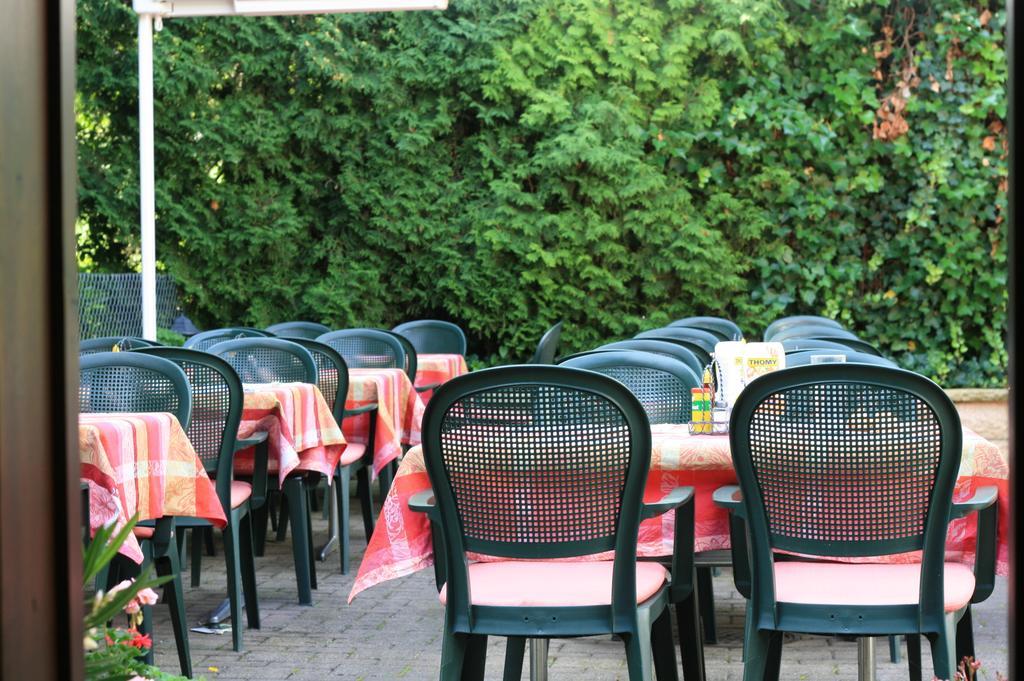 Gasthaus Zur Sonne Aesch  Εξωτερικό φωτογραφία